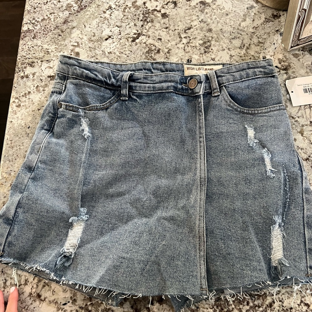 Wish List Jean Over lay shorts!! Size Medium
